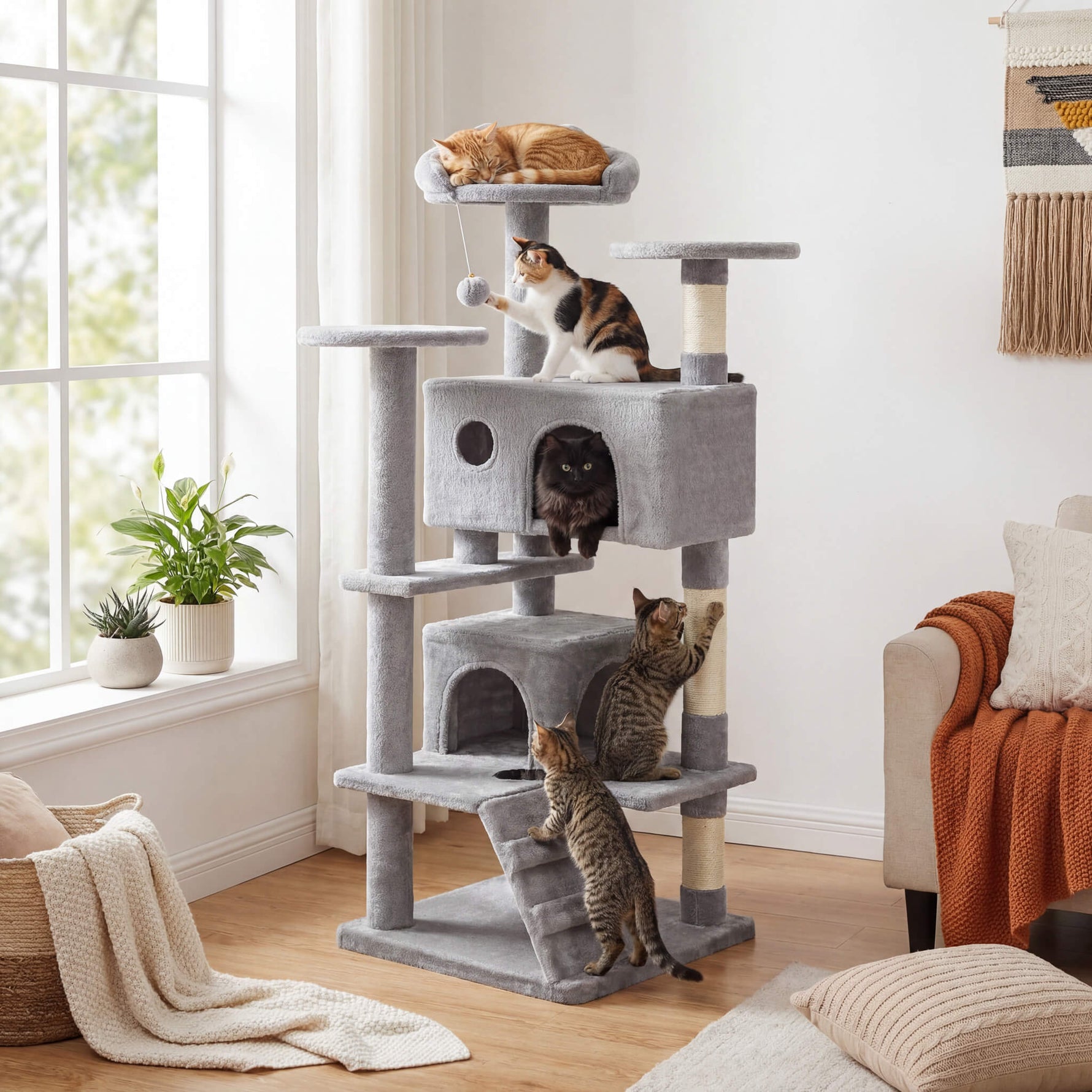 Cat Paradise: Plush Cat Climbing Frame