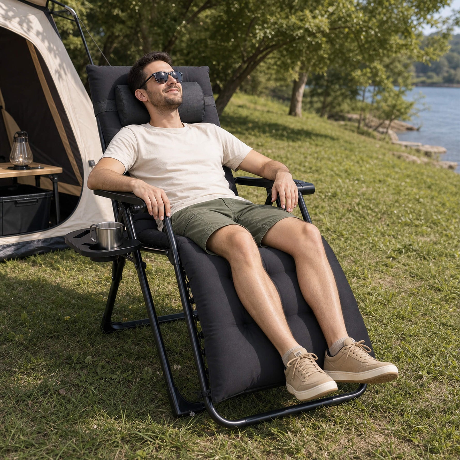 StockMAX Foldable Zero-Gravity Outdoor Lounge Chair for Beach/Patio
