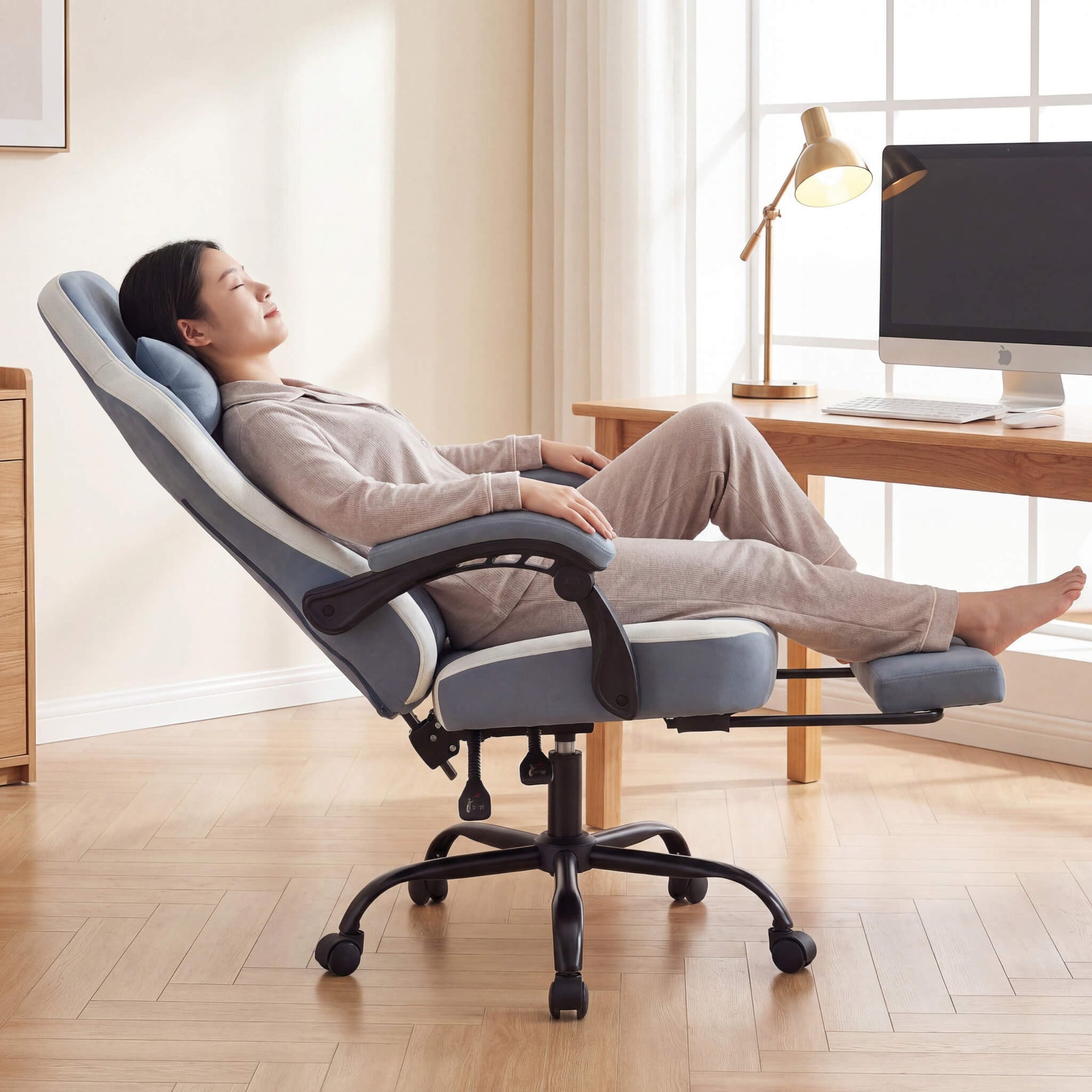 StockMAX Professional Gaming Chair for Gaming Rooms